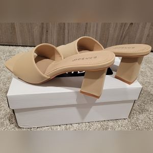 Bamboo Square Toe Sandals Beige Color Size 7/37